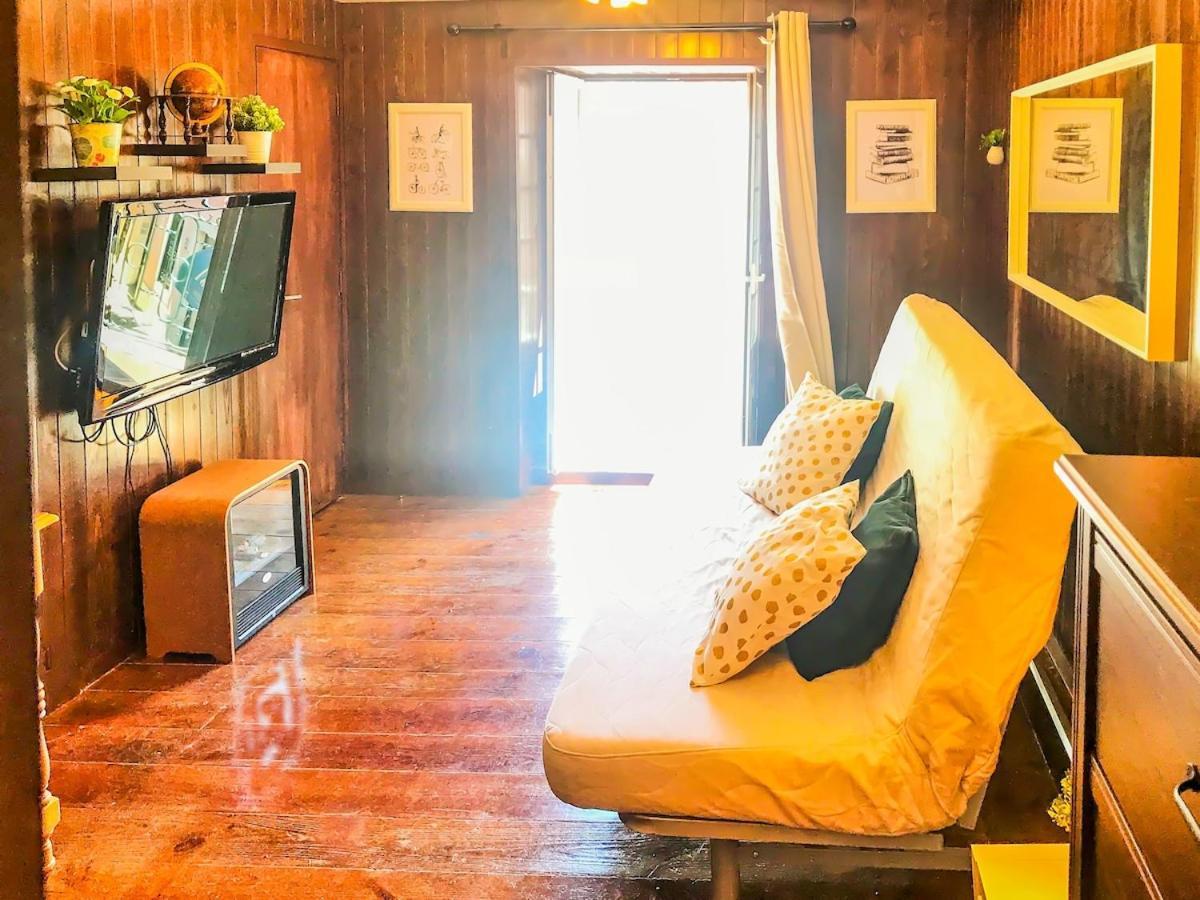 Apartment Cozy Charming Flat In Flowers Garden! *
